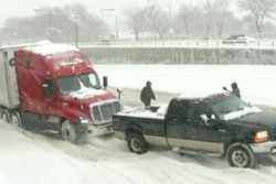 Time Warner Cable News in Rochester, N.Y. videoed a good Samaritan using his pickup to pull a semi from the snow this week.