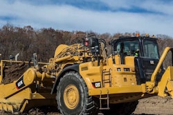 square Caterpillar-637K-wheel-tractor-scraper-2-1024×722