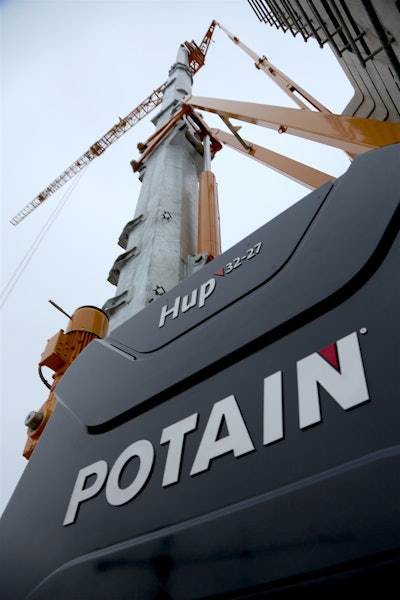 Hup crane 4