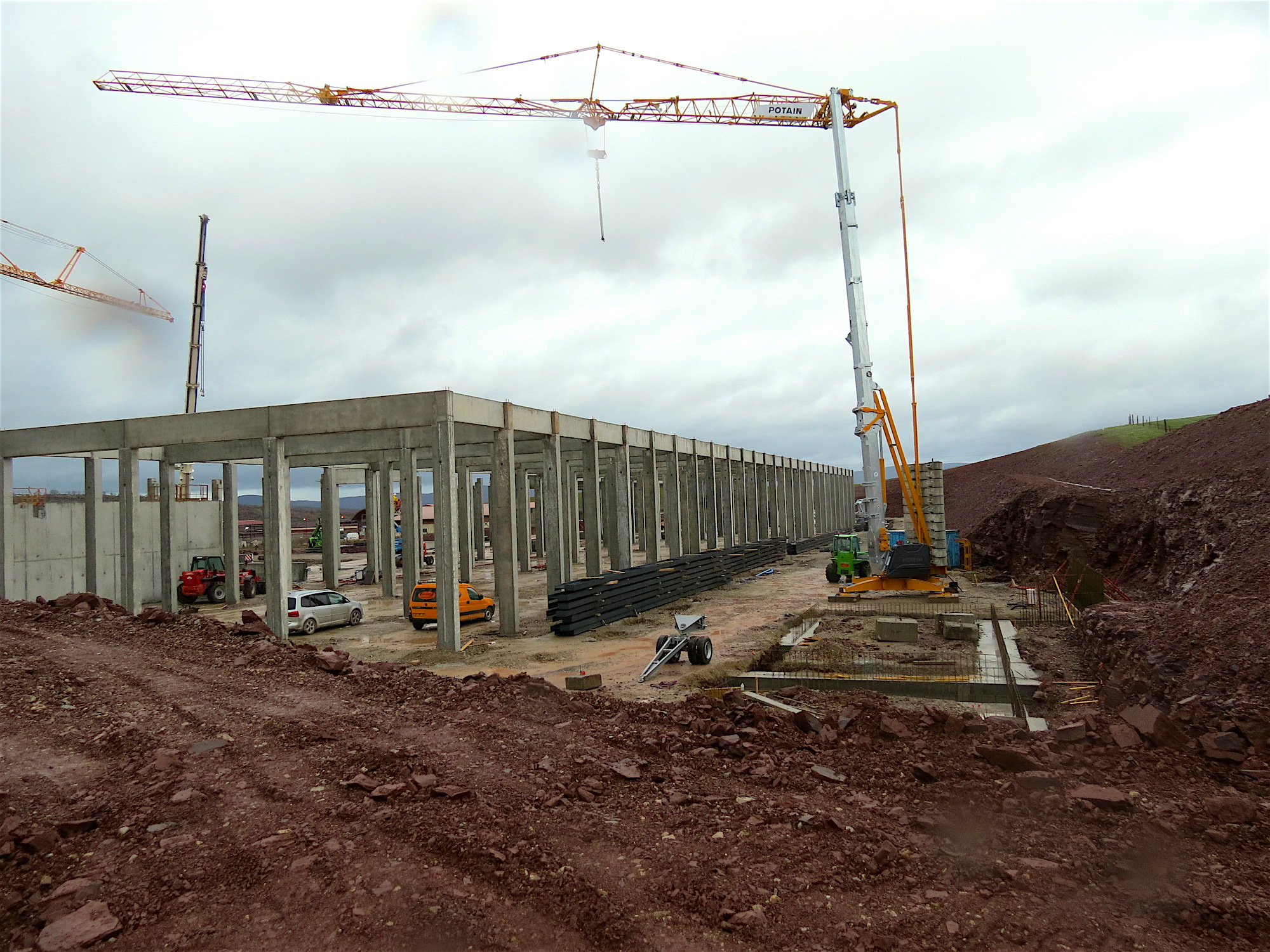 Manitowoc Potain Hup 32-27 crane