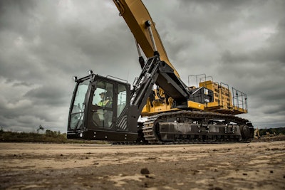 Caterpillar MH3295 material handler 1