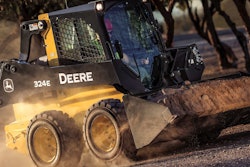 John Deere 324E skid steer