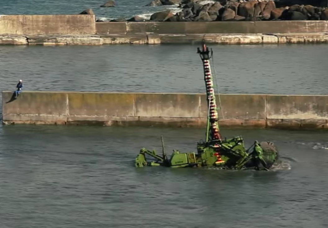 Komatsu D155W Underwater bulldozer