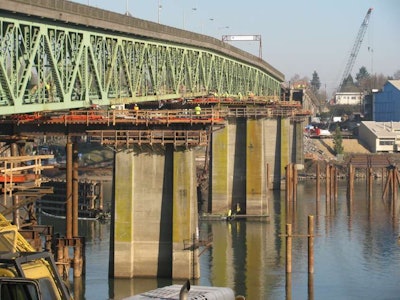 bridge-move-from-west_2