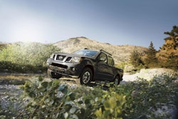 2016_nissan_frontier_07