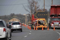 Arrow-Construction zone-12×8%40300