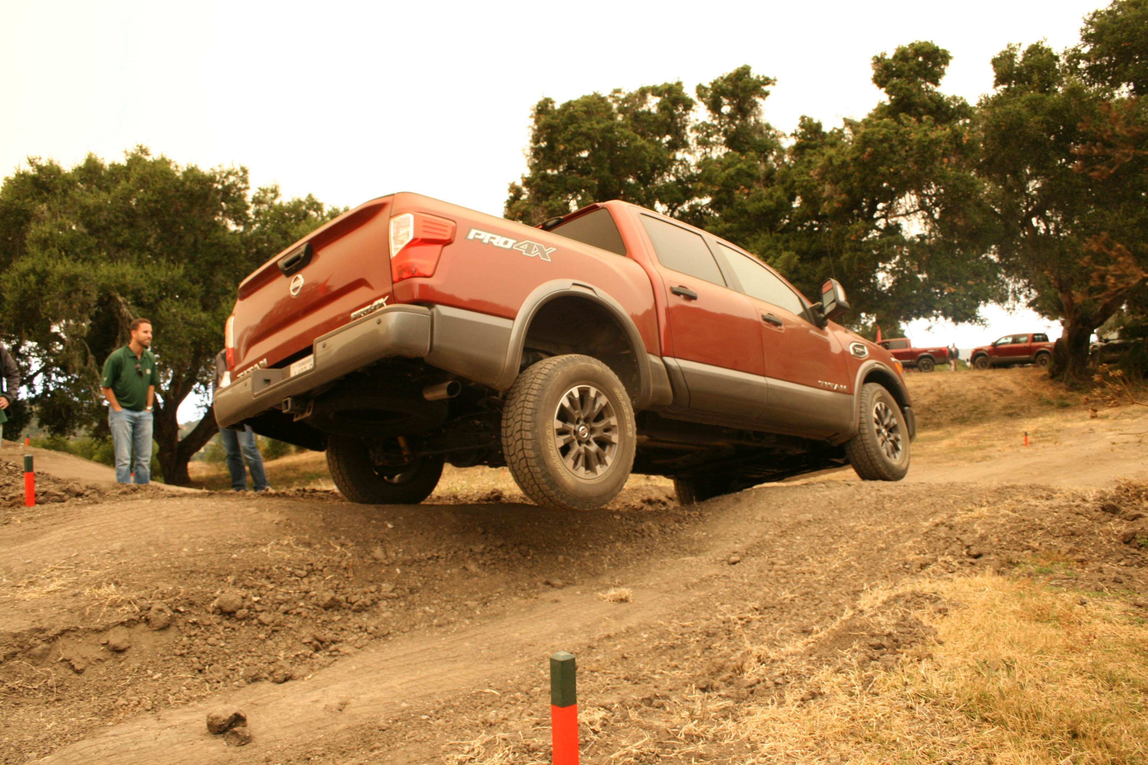 2017 Nissan Titan Pro-4X 2