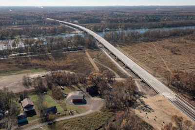 Michigan DOT’s Grand River Crossing along M-231