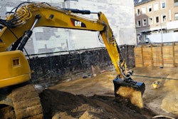 caterpillar-excavator-tilt-bucket