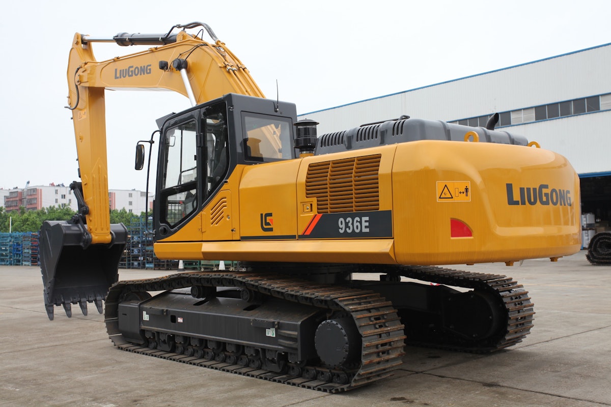 Liugong excavator clearance