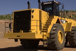 radars-on-back-bumper-of-caterpillar-993k-as-part-of-detect-system