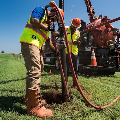 ditch-witch-air-saber-images2