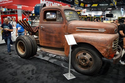 stubby-bob-vintage-ford-dump-truck-1