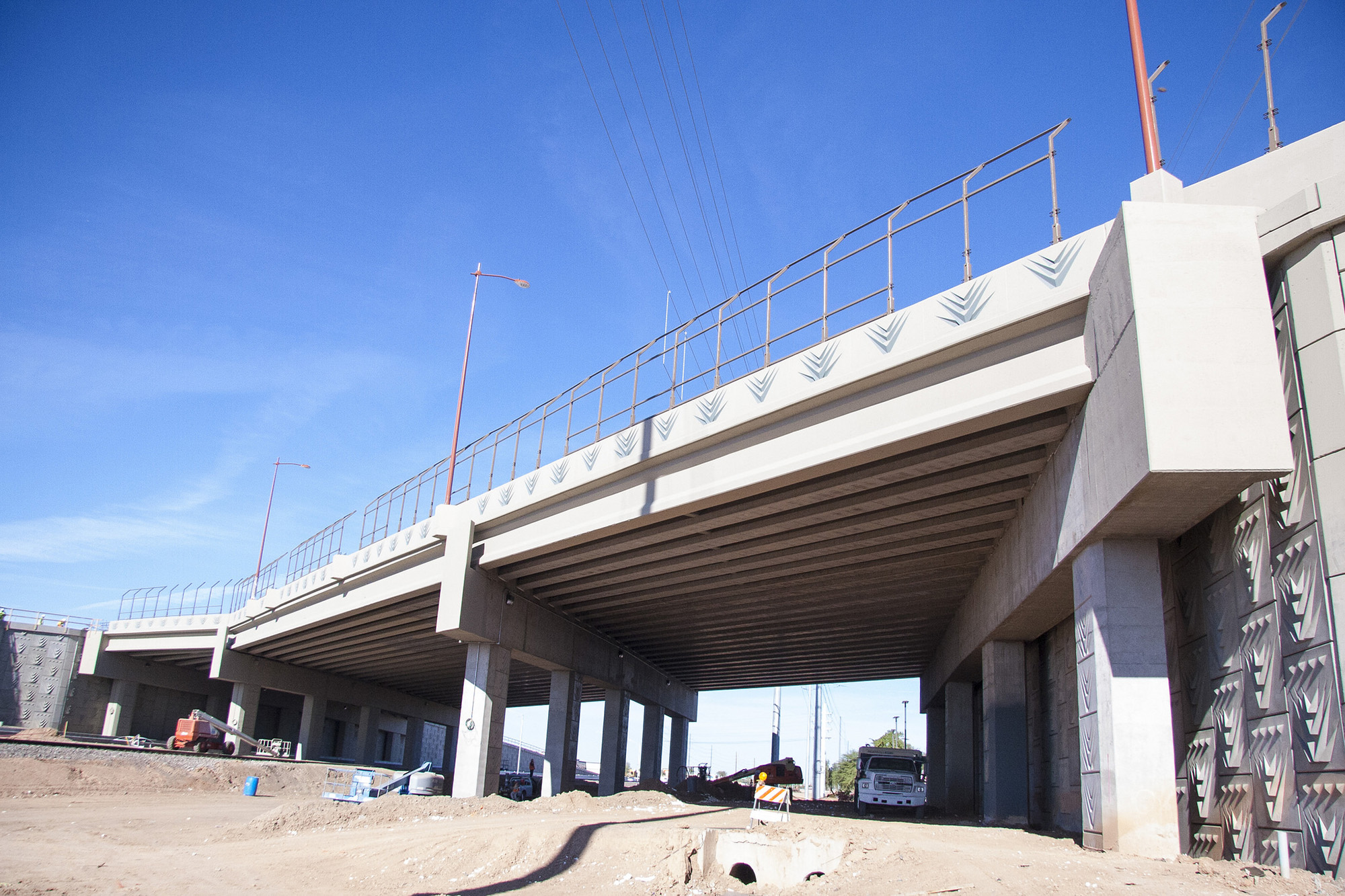 bell-grand-11-7-below