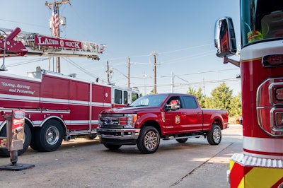 Ford presented firefighters in Dallas, Texas with a new Super Duty fire truck.