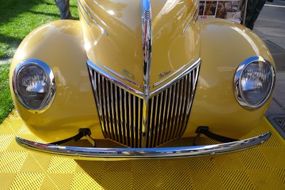 1939-ford-woodie-sema-1