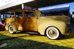 1939-ford-woodie-sema-2
