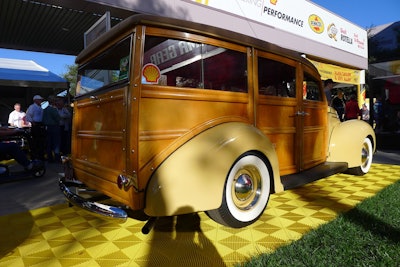 1939-ford-woodie-sema-5