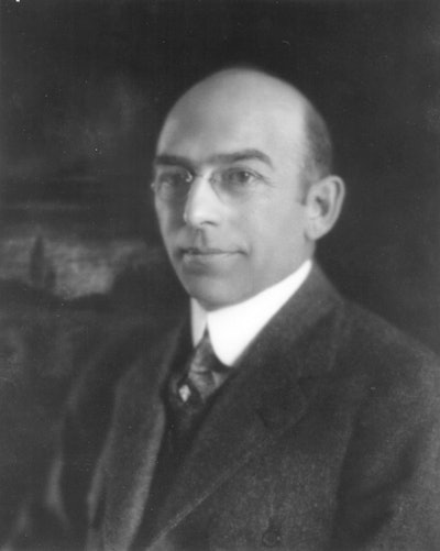 Clarence Leo Best (1878-1951); Caterpillar photo.