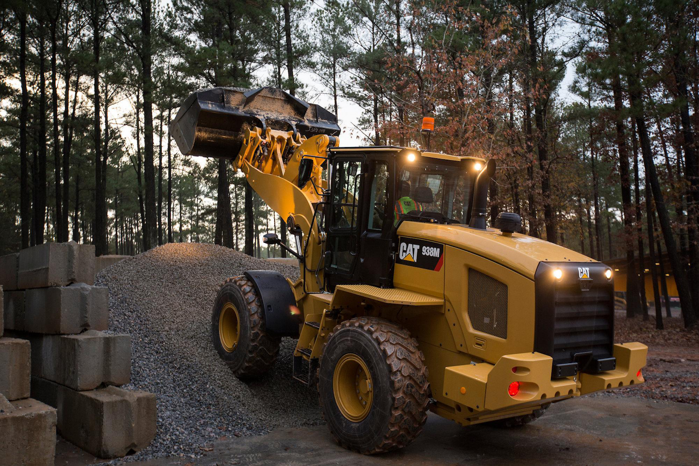 Cat Upgrades M Series Small Wheel Loaders With Payload Management Intros 930m Ag Handler Equipment World