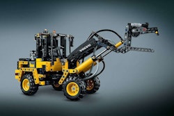 Lego’s Volvo EW160E set can be rebuilt into a L30G compact material handler.