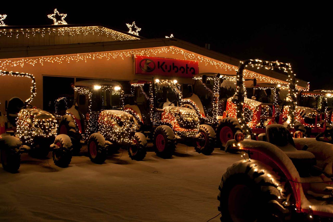 Messick Christmas Lights 2022 Pa. Equipment Dealer Messick's Opens Its Massive Christmas Light Show |  Equipment World