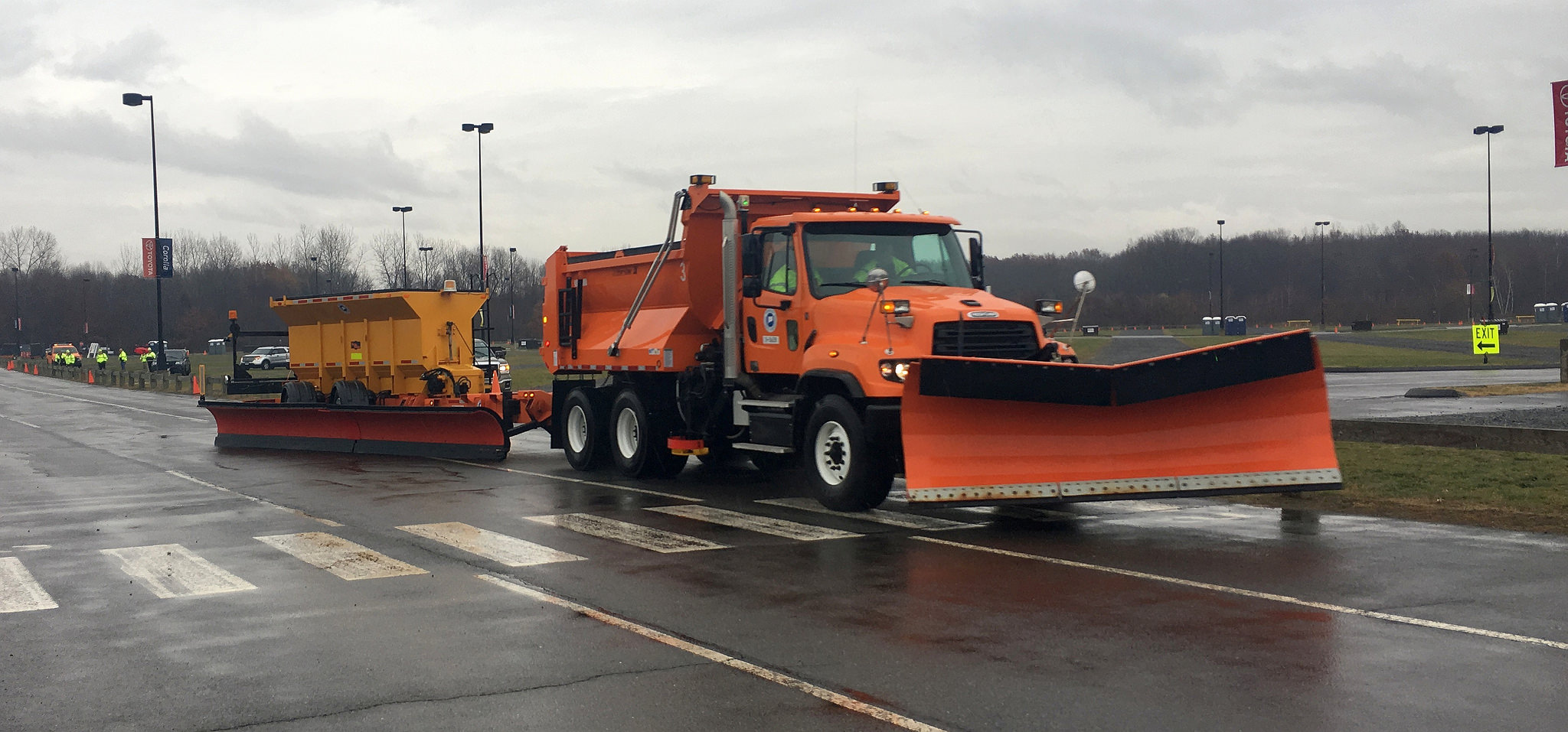 Conn. DOT Gets New Fleet Of Tow Plows For Clearing Two Lanes In One ...