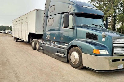 Tim Hepler’s 1998 Volvo 770 primarily moves trailers in a power-only operation, often on lanes between Hepler’s Charlotte, N.C.-area home region and Florida. He uses laptop program Driver’s Daily Log, long popular with owner-operators, for his recordkeeping and has no plans to move to an ELD with the mandate in December 2017.