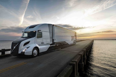 160913 Volvo Super Truck 1