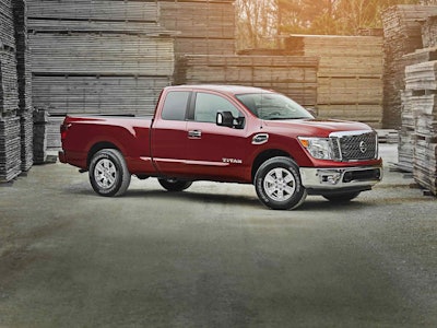 2017 Nissan Titan King Cab 04