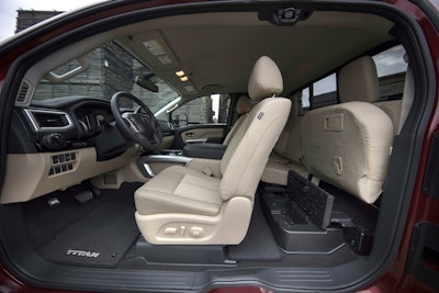 2017 Nissan Titan King Cab 14