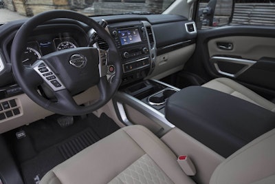 2017 Nissan Titan King Cab 16