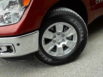 2017 Nissan Titan King Cab 22