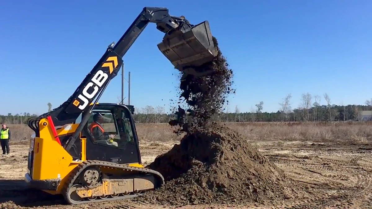 Jcb Telehandler Track Machine This is Teleskid: Check out JCB’s new half skid steer, half telehandler ...