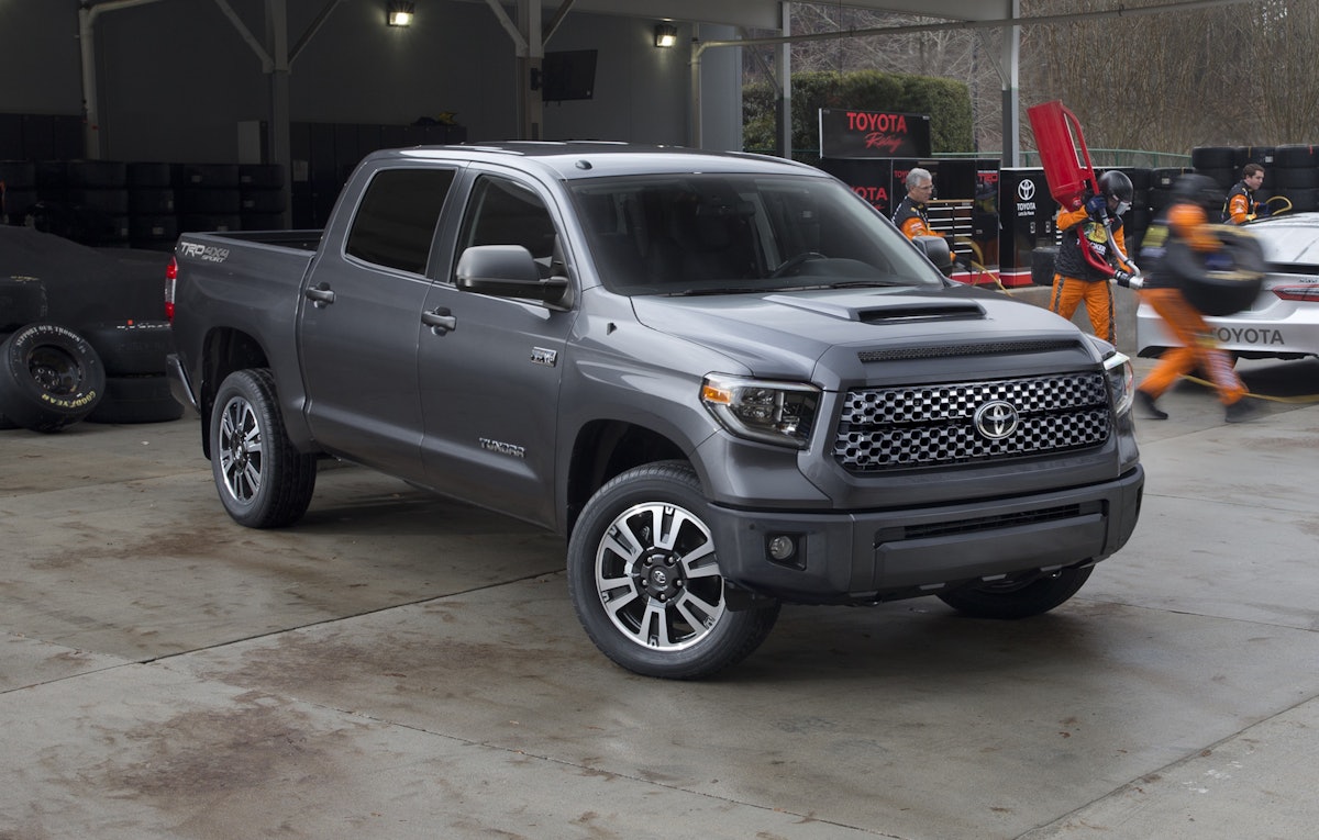 Toyota unveils 2018 Tundra TRD Pro Sport signaling refresh for entire  lineup | Equipment World