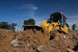 Caterpillar 953K track loader 4