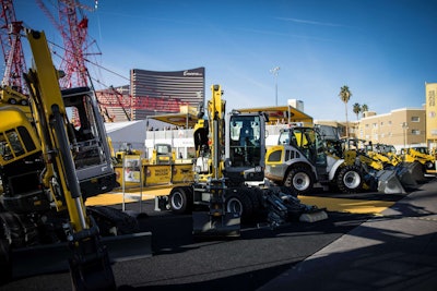 Con Expo 2017 Gold Lot Gallery 24