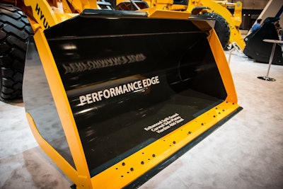 The HL975 comes standard with a 6.3-cu.-yd. bucket. Photo: Wayne Grayson