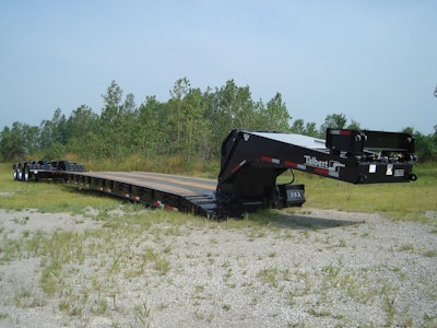 The 55SA-TELE trailer from Talbert Manufacturing can be extended for carrying large loads and then retracted to 32 feet 6 inches to prevent need for a permit.