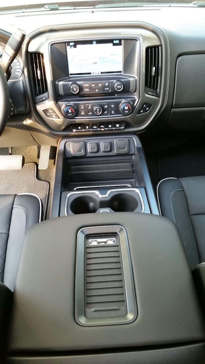 2017 Chevrolet Silverado 2500 4x4 Test Drive 13