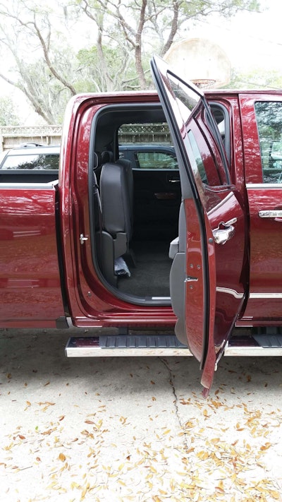 2017 Chevrolet Silverado 2500 4x4 Test Drive 9