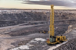 The Cat MD6250 blasthole drill is designed to operate efficiently in single- and multi-pass applications for rotary and down-the-hole modes.