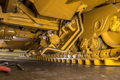 Caterpillar D8 T Dozer New Options 3