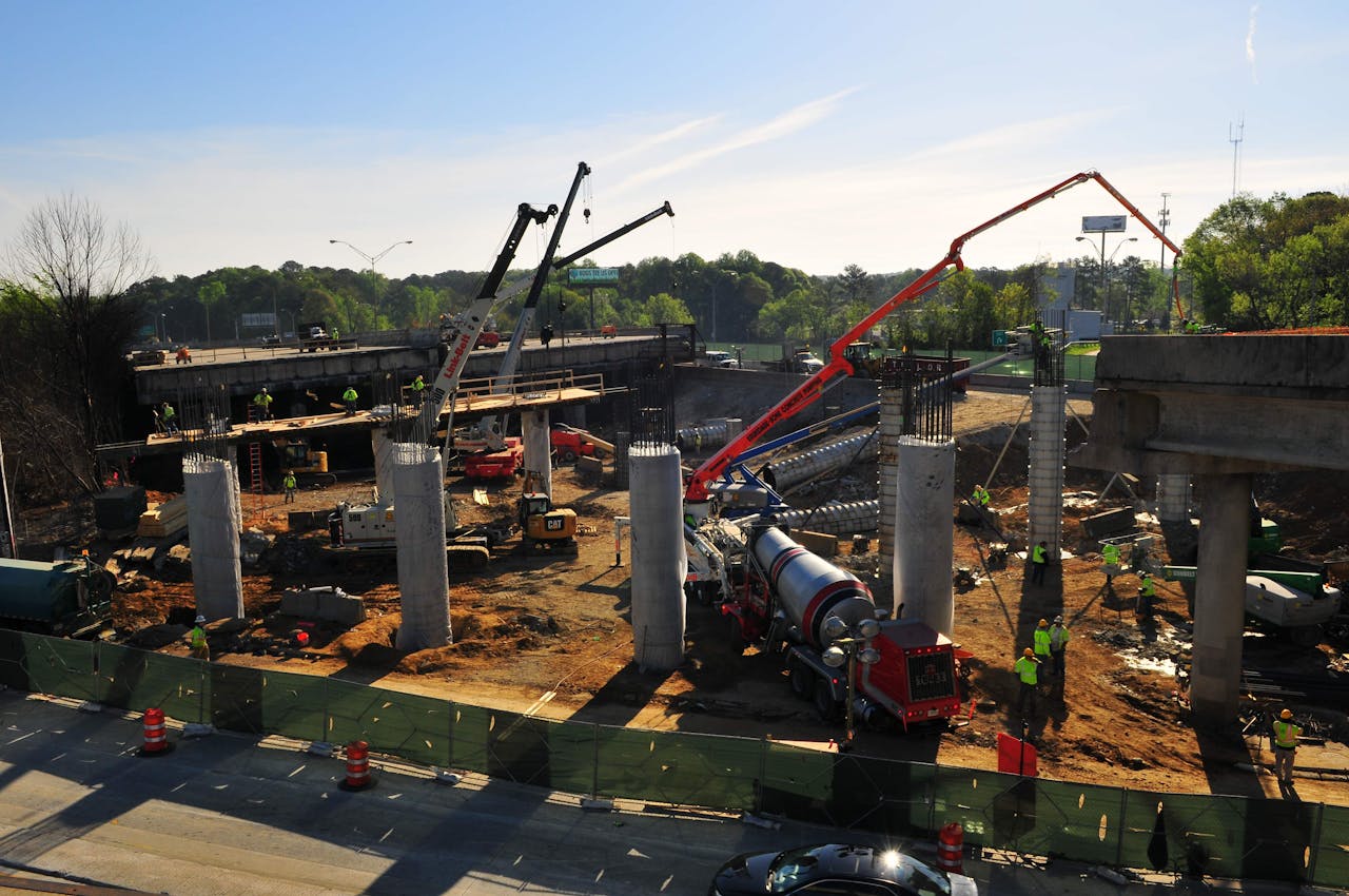 A progress photo during the reconstruction of Atlanta’s collapsed I-85 bridge.