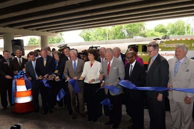 I85 Groupribboncutting