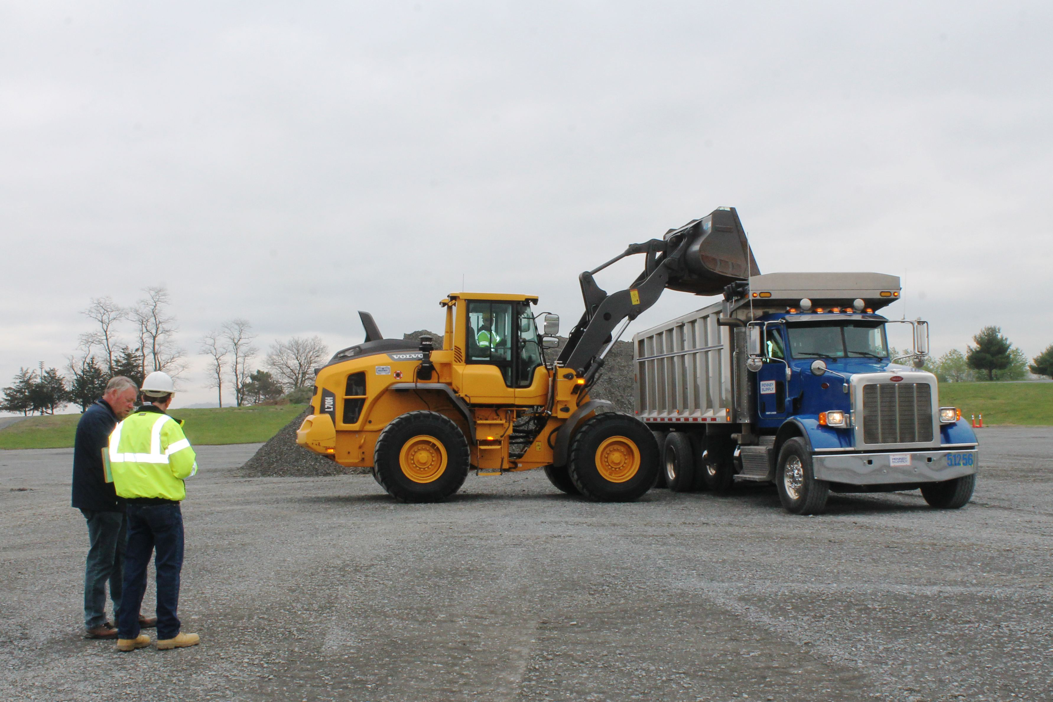 Volvo CE sponsors SkillsUSA competition1