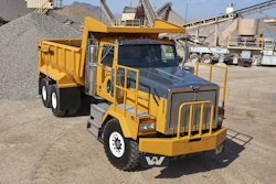 Western Star 4900 XD-25 1