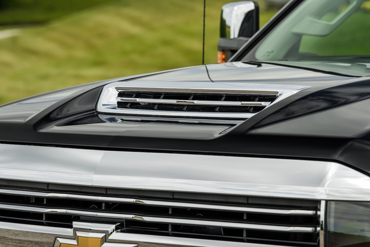Hood scoop key piece in Chevy s creation of its most powerful HD
