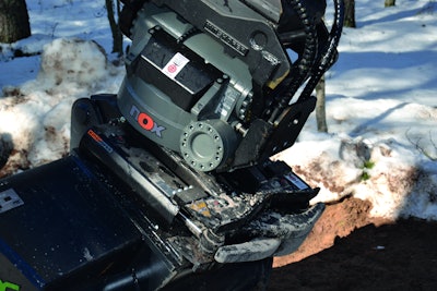 Kinshofer boasts a “cylinderless solution” with no protruding parts on its new lineup of NOX Tiltrotators.