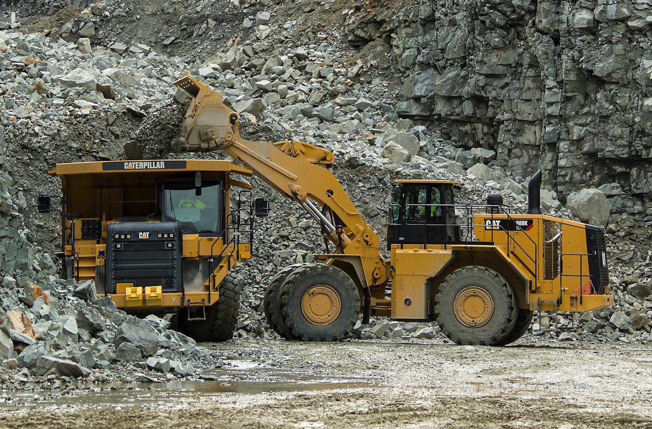 K load. Caterpillar 988k. Погрузчик Cat 988k. Фронтальный погрузчик Cat 988. Катерпиллер 988 погрузчик.